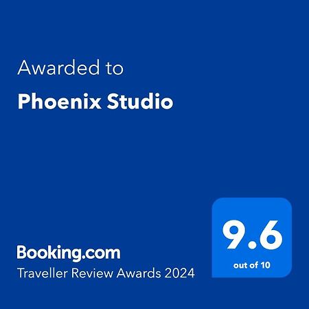 Phoenix Studio Bucharest Luaran gambar